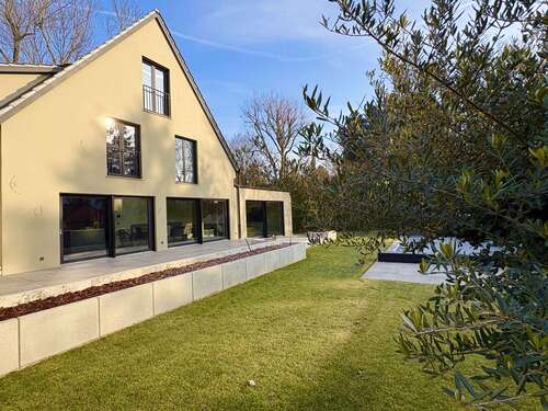 Foto - Haus zum Mieten in Landau 3.500,00 € 225 m²