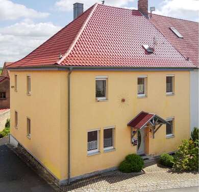 Foto - Haus zum Kaufen in Brünnstadt 219.000,00 € 162 m²
