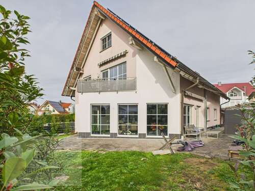Foto - Haus zum Kaufen in Eppingen 749.000,00 € 269 m²