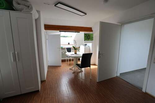 Foto - Wohnung zum Mieten in Östringen 350,00 € 26 m²