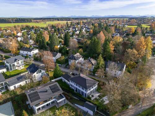 Foto - Haus zum Kaufen in Straßlach-Dingharting 1.875.000,00 € 353.44 m²