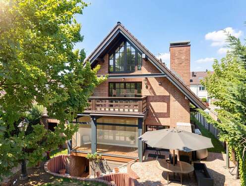 Foto - Haus zum Kaufen in Langenfeld (Rheinland) 1.397.000,00 € 300 m²