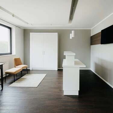 Foto - Büro in Offenbach an der Queich 2.000,00 € 180 m²