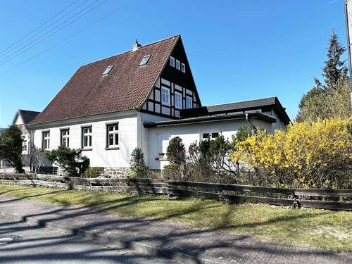 Foto - Haus zum Kaufen in Gardelegen-Zienau 220.000,00 € 191 m²