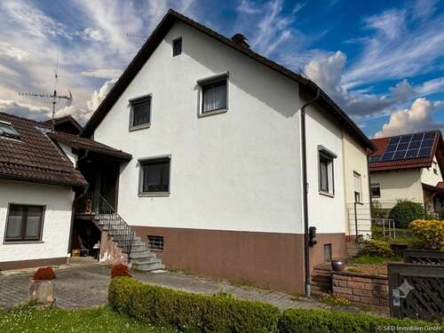 Foto - Haus zum Kaufen in Neunkirchen 297.000,00 € 173 m²