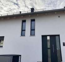 Haus zum Mieten in Biberbach 2.600,00 € 177 m²