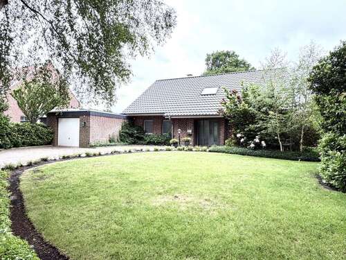 Foto - Haus zum Mieten in Westoverledingen 1.450,00 € 203.91 m²