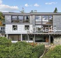 Haus zum Kaufen in Bergisch Gladbach 760.000,00 € 310 m² Haus zum Kaufen in Bergisch Gladbach 760.000,00 € 310 m²