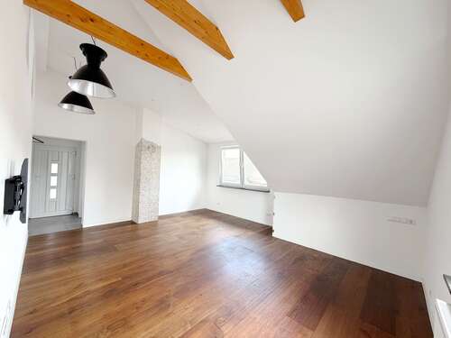 Foto - Wohnung zum Mieten in Salach 850,00 € 73 m²