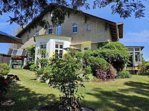 Foto - Haus zum Kaufen in Wanzleben 230.000,00 € 425 m²