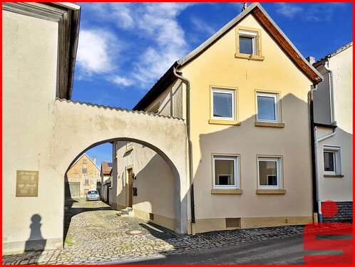 Foto - Haus zum Kaufen in Marktsteft 110.000,00 € 90 m²