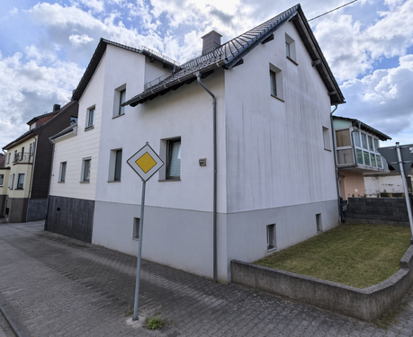 Foto - Haus zum Kaufen in Quierschied 224.000,00 € 196 m²