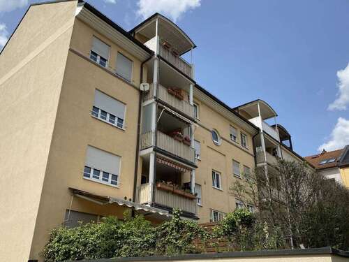 Foto - Wohnung zum Kaufen in Riesa 65.000,00 € 64 m²