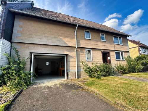 Foto - Haus zum Kaufen in Staufenberg 159.000,00 € 112 m²