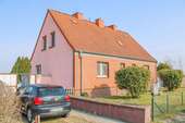 Haus zum Kaufen in Frankfurt 155.000,00 € 144.64 m²