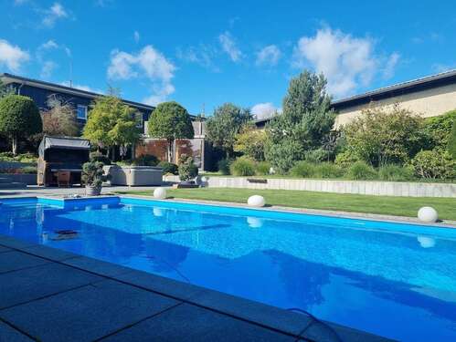 Foto - Haus zum Kaufen in Neuruppin 675.000,00 € 188 m²