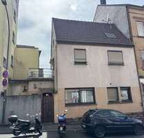 Haus zum Kaufen in Pirmasens 76.000,00 € 100 m²