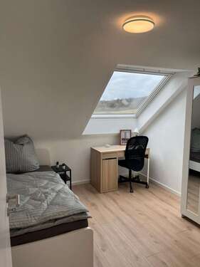 Foto - Wohnung zum Mieten in Erlangen 420,00 € 11 m²