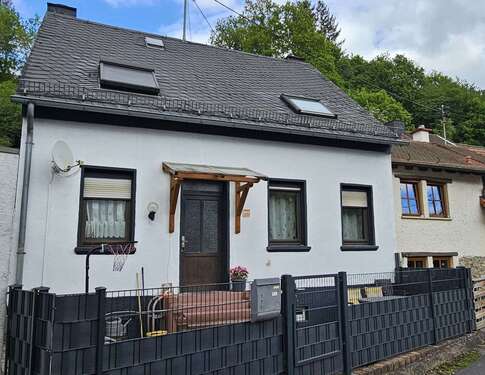 Foto - Haus zum Kaufen in Fischbach 99.000,00 € 90 m²
