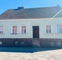 Haus zum Kaufen in Treuenbrietzen 145.000,00 € 150 m²