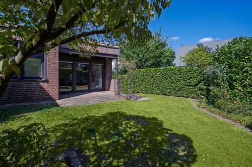 Foto - Haus zum Kaufen in Düsseldorf 2.490.000,00 € 282 m²