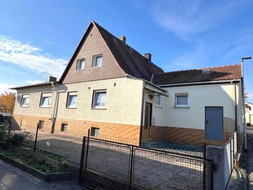 Foto - Haus zum Kaufen in Butzbach 249.000,00 € 118 m²