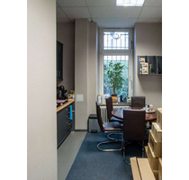 Einzelhandel in Berlin 2.300,00 € 131.03 m²