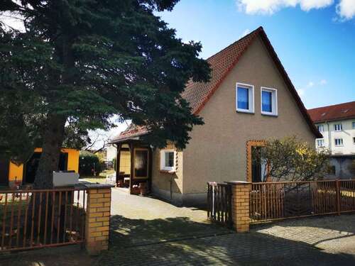 Foto - Haus zum Kaufen in Lauta 155.000,00 € 90.45 m²