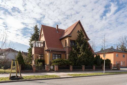 Foto - Haus zum Kaufen in Luckenwalde 510.000,00 € 213 m²