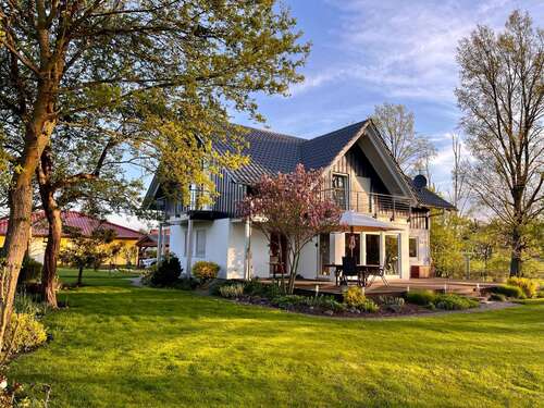 Foto - Haus zum Kaufen in Fredersdorf 875.000,00 € 207.79 m²