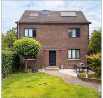 Haus zum Kaufen in Düsseldorf 2.350.000,00 € 395 m²