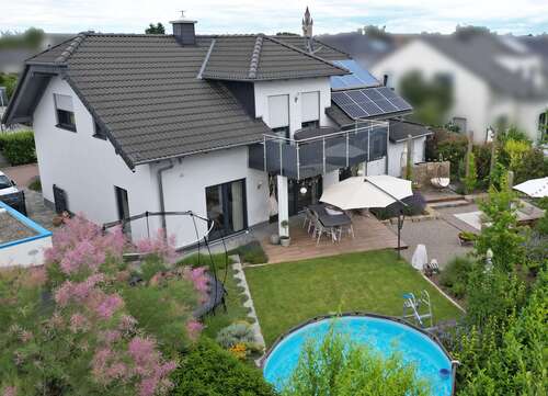 Foto - Haus zum Kaufen in Friedberg (Hessen) 997.000,00 € 159 m²