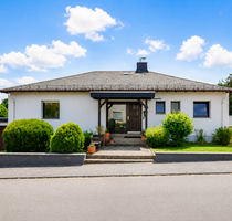 Haus zum Mieten in Flacht 2.000,00 € 245 m²