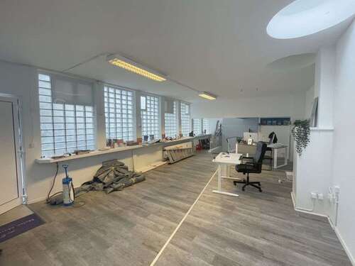 Foto - Halle in Düsseldorf 800,00 € 64 m²