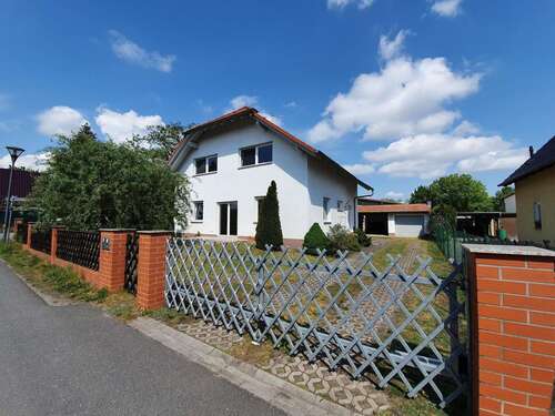 Foto - Haus zum Mieten in Finsterwalde 1.290,00 € 130 m²