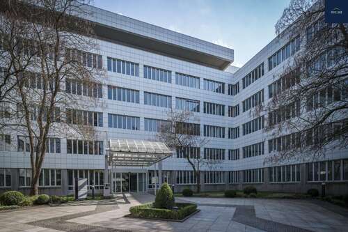 Foto - Büro in Böblingen 24.420,00 € 2220 m²
