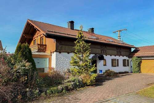 Foto - Haus zum Kaufen in Peiting 890.000,00 € 241.63 m²