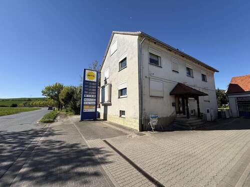 Foto - Haus zum Kaufen in Borken - Kerstenhausen 185.000,00 € 215 m²