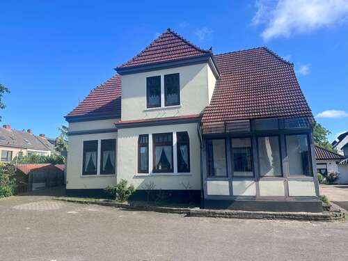 Foto - Haus zum Kaufen in Bremen 415.000,00 € 358 m²