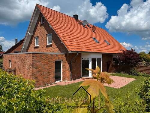 Foto - Haus zum Kaufen in Nienstädt 329.000,00 € 110 m²