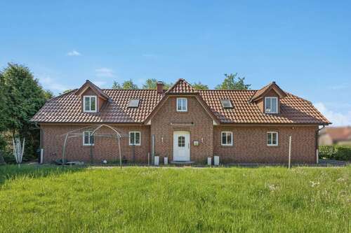 Foto - Haus zum Kaufen in Rhauderfehn 210.000,00 € 142 m²