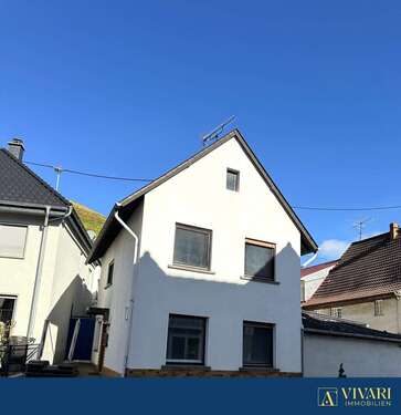 Foto - Haus zum Kaufen in Wallhausen 129.000,00 € 130 m²