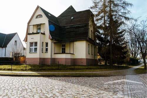 Foto - Haus zum Kaufen in Hohen Neuendorf 505.000,00 € 180 m²