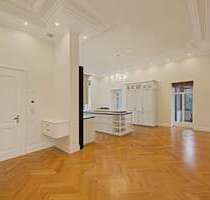 Wohnung zum Mieten in Krefeld 3.000,00 € 200 m²