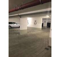 Garage zu vermieten in München 100,00 € 12.6 m²