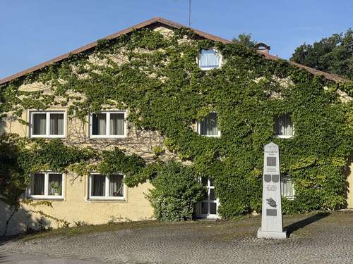 Foto - Haus zum Kaufen in Kirchberg im Wald 399.000,00 € 296 m²