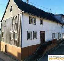 Haus zum Kaufen in Argenthal 99.000,00 € 108 m²
