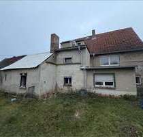 Haus zum Kaufen in Könnern OT Hohenedlau 15.000,00 € 130 m²