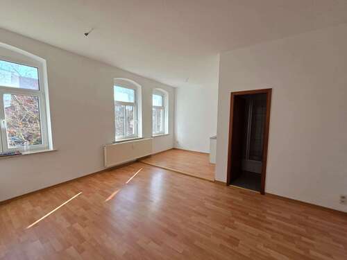 Foto - Wohnung zum Mieten in Halle 330,00 € 33 m²