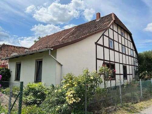 Foto - Haus zum Kaufen in Barsinghausen-Landringhausen 229.000,00 € 202.9 m²